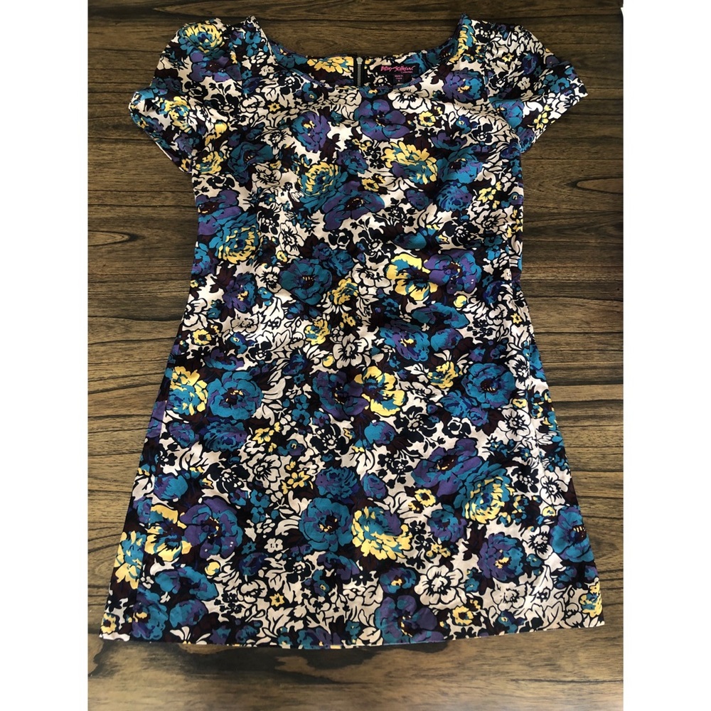 Betsy Johnson Floral Shift Dress